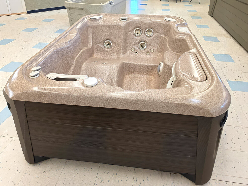 2020 Hot Spring Jetsetter - Salt System Ready