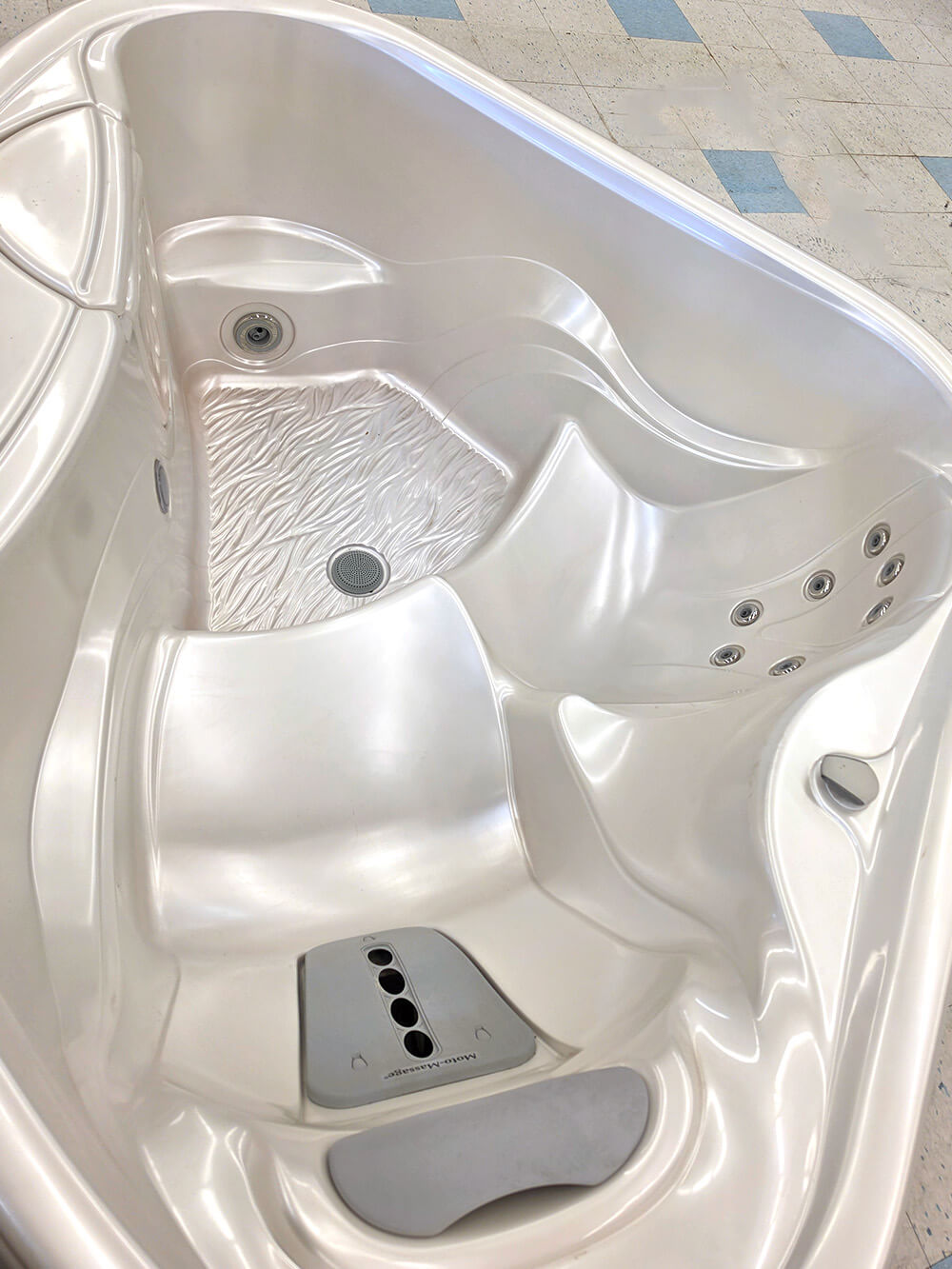 2017 TX Pre-Owned Hot Spring Spa