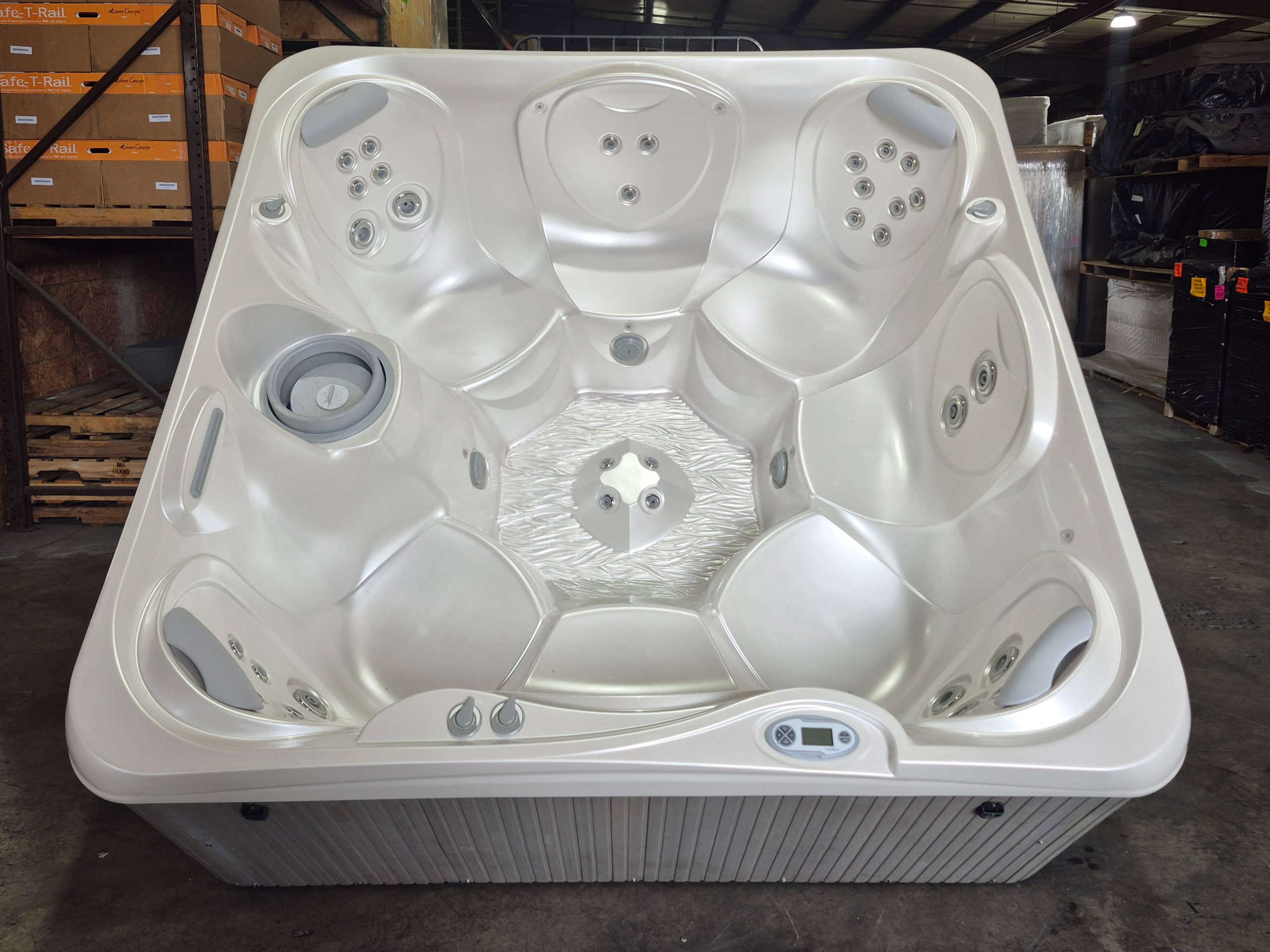 2016 Rhythm Hot Spring Pre-Owned Hot Tub